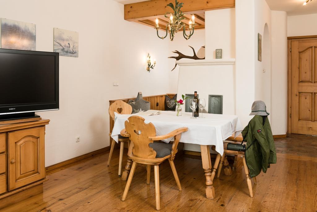 Ansitz Wirtsgut - Familienappartements In Den Bergen Leogang Esterno foto